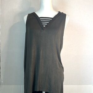 24/7 Womens Strappy V-Neck High Low Hem Army Green Tank Top. Size XL